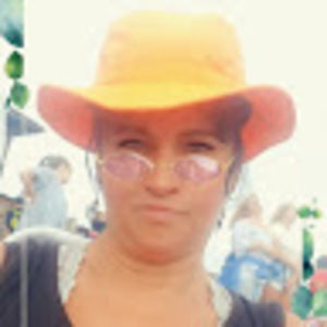 Meet your Posher, Becky